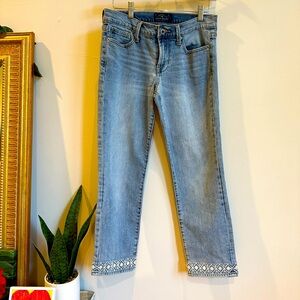 Lucky Brand embroidered hem Sweet Crop size 4/27 Women's Jeans